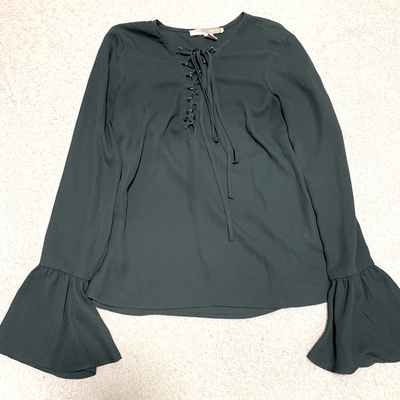 *3/$18* F21 Green Lace Up Bell Sleeve Blouse - Picture 2 of 3